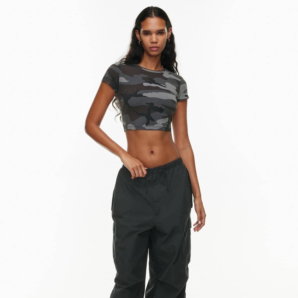 TNA by Aritzia Hold It Ortiz Cropped Tshirt